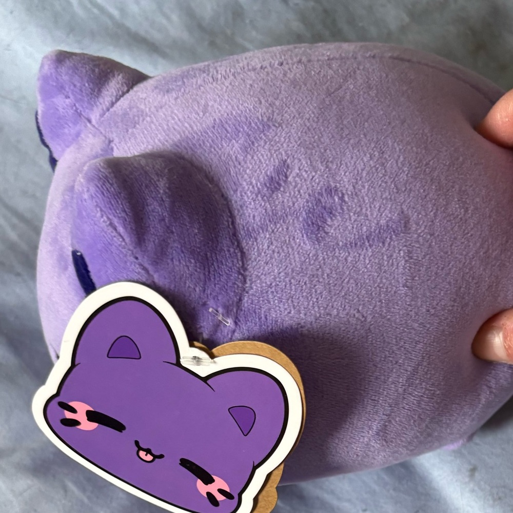 Cute cat plush:)